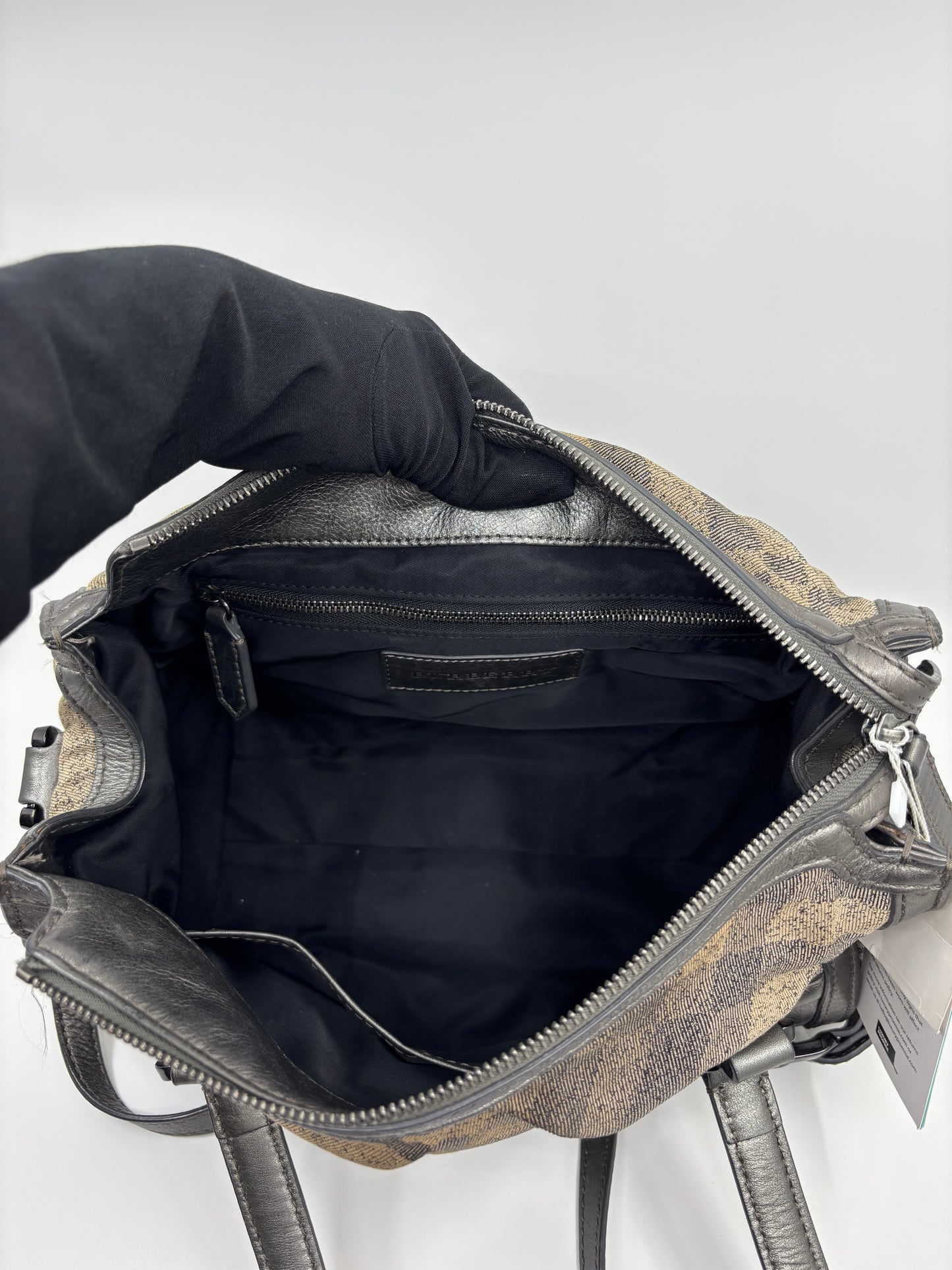 Bolso bowling y bandolera en cuadros brillo