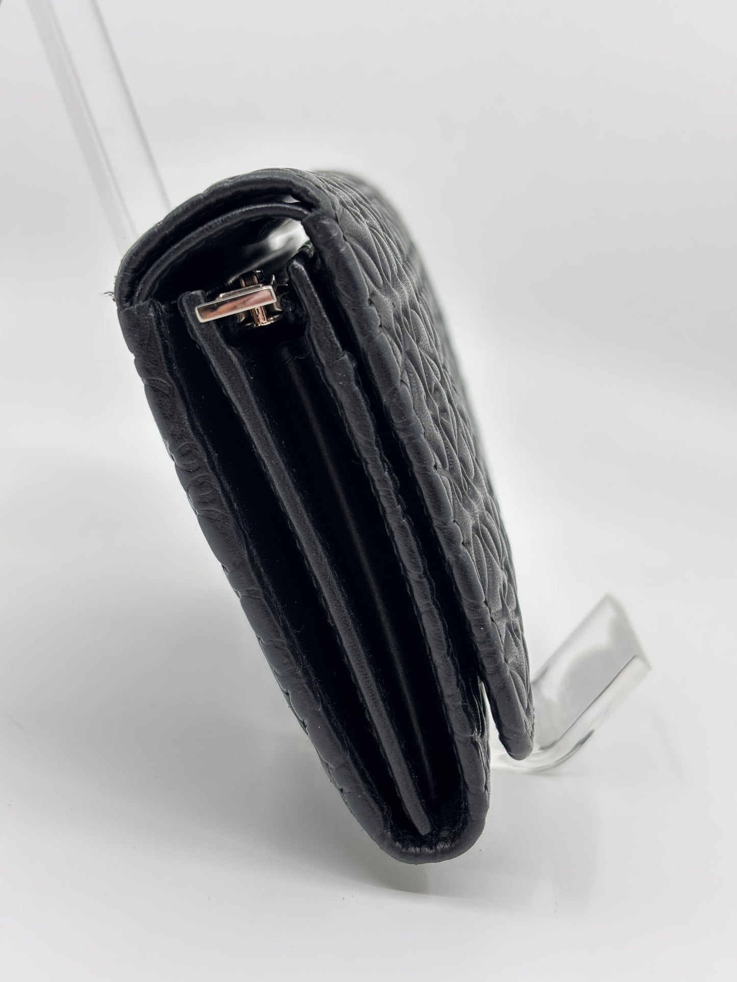 Cartera piel labrada Loewe